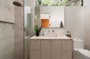 2301 E 2nd St, Austin, TX 78702 - Photo 16
