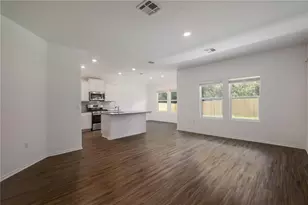 10724 Steinbeck Dr, Austin, TX 78747 - Photo 2