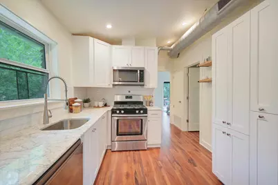 5704 Gloucester Lane #B, Austin, TX 78723 - Photo 8