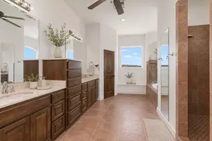 4922 Hidden Creek Ln, Spicewood, TX 78669 - Photo 16