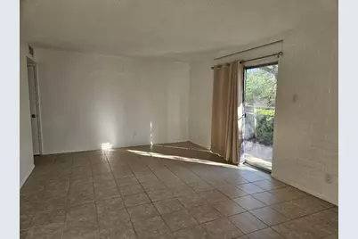 410 E 9th Street #C, Elgin, TX 78621 - Photo 2