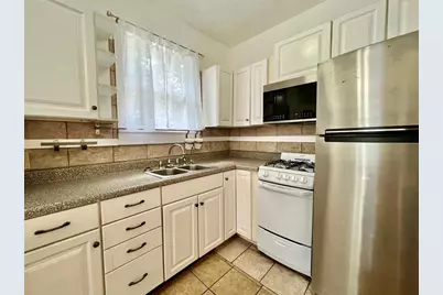 207 W 45th Street #A, Austin, TX 78751 - Photo 2