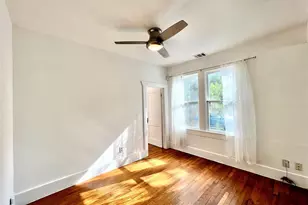 207 W 45th St, Austin, TX 78751 - Photo 8