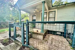 207 W 45th St, Austin, TX 78751 - Photo 1