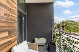 1322 E 12th St, Austin, TX 78702 - Photo 20