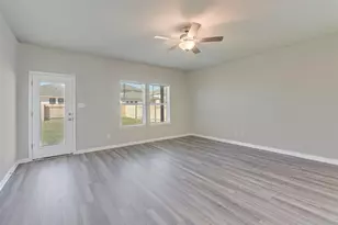 109 Capella Wy, Hutto, TX 78643 - Photo 6