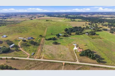 2561 Roitsch Road, Schulenburg, TX 78956 - Photo 16