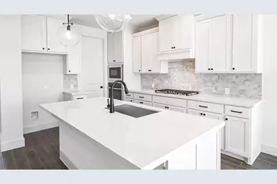 580 Bay Breeze Drive, Kyle, TX 78640 - Photo 8