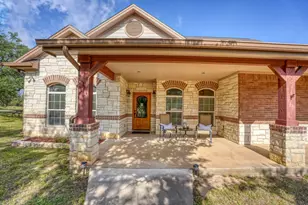 1050 Twisted Oak Dr, Horseshoe Bay, TX 78657 - Photo 2