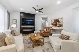 544 Saturnia Dr, Georgetown, TX 78628 - Photo 6