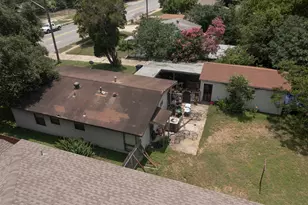 4502 S 1st St, Austin, TX 78745 - Photo 10