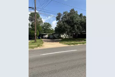 4502 S 1st Street, Austin, TX 78745 - Photo 2
