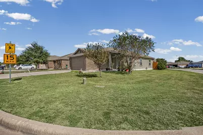 197 Talon Drive, Luling, TX 78648 - Photo 2