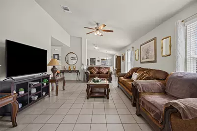 197 Talon Drive, Luling, TX 78648 - Photo 4