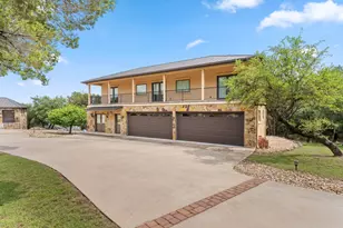 128 Carol Cove, Spicewood, TX 78669 - Photo 32
