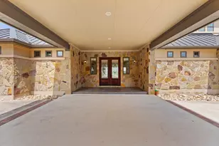 128 Carol Cove, Spicewood, TX 78669 - Photo 4