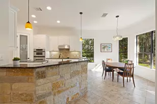 41 Tiburon Dr, The Hills, TX 78738 - Photo 10