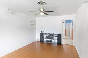 8207 Lazy Ln, Austin, TX 78757 - Photo 6