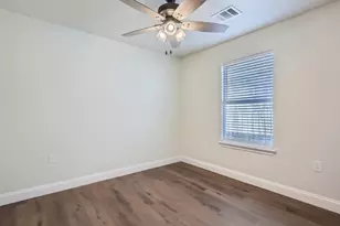 4704 Blue Meadow Dr, Austin, TX 78744 - Photo 6