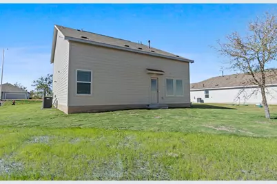 13220 Eastland Drive, Mustang Ridge, TX 78610 - Photo 18