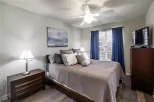 7685 Northcross Dr, Austin, TX 78757 - Photo 12