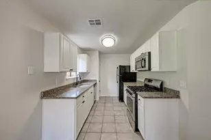 12108 Carnforth Dr, Austin, TX 78753 - Photo 14