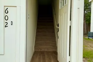 2002 W 2nd St, Taylor, TX 76574 - Photo 2