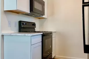 2002 W 2nd St, Taylor, TX 76574 - Photo 6