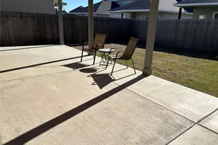 420 Lt Rusty Dr, Jarrell, TX 76537 - Photo 2