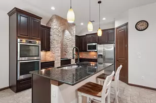 126 Spanish Trail, Bastrop, TX 78602 - Photo 6