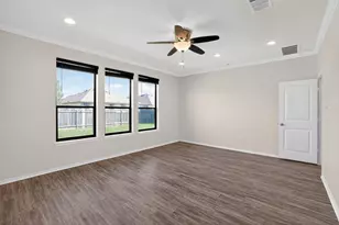 2239 Howry Dr, Georgetown, TX 78626 - Photo 6