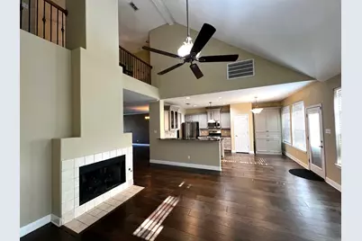 929 N Horton Street, La Grange, TX 78945 - Photo 2