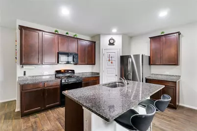 33 Bent Trail Lane, Georgetown, TX 78628 - Photo 8