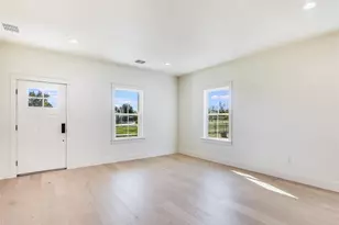 408 Stagecoach Trail, San Marcos, TX 78666 - Photo 6