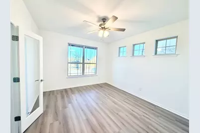 2409 Ambling Trail, Georgetown, TX 78628 - Photo 14