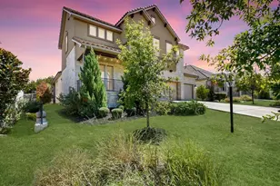 203 Antigua Way, Lakeway, TX 78738 - Photo 2