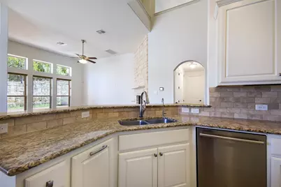 203 Antigua Way, Lakeway, TX 78738 - Photo 10