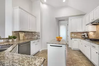 203 Antigua Way, Lakeway, TX 78738 - Photo 12