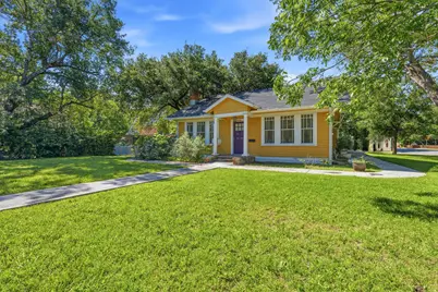 1232 Spruce Street, Lockhart, TX 78644 - Photo 2