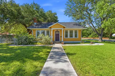 1232 Spruce Street, Lockhart, TX 78644 - Photo 1