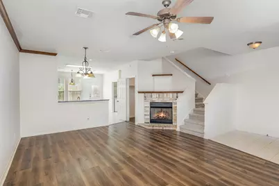 2215 Dry Creek Drive #611, Round Rock, TX 78681 - Photo 2