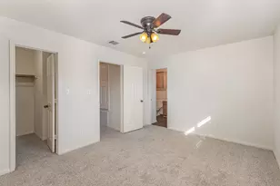 2215 Dry Creek Dr, Round Rock, TX 78681 - Photo 8
