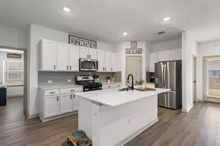 107 Aransas River Rd, Hutto, TX 78634 - Photo 8