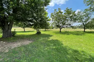 1435 Co Rd 108, Burnet, TX 78611 - Photo 4