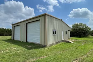 1435 Co Rd 108, Burnet, TX 78611 - Photo 16