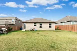 117 Schuylerville Dr, Elgin, TX 78621 - Photo 32