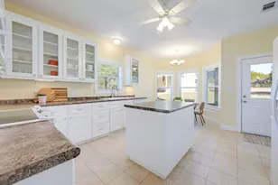 881 Saddleridge Dr, Wimberley, TX 78676 - Photo 10