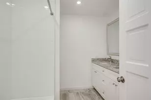 4202 N Hills Dr, Austin, TX 78731 - Photo 32
