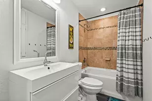 8415 Bowling Green Dr, Austin, TX 78757 - Photo 12