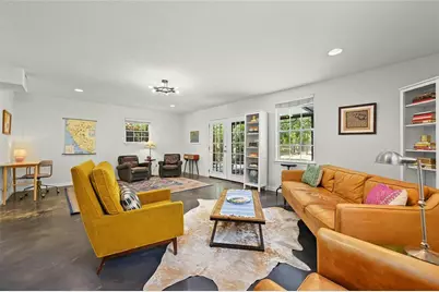 8415 Bowling Green Drive, Austin, TX 78757 - Photo 10